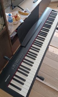Roland Fp30數碼鋼琴(連x架,琴袋,pedal,電線)