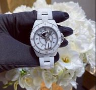 Chanel J12 白色陶瓷手錶