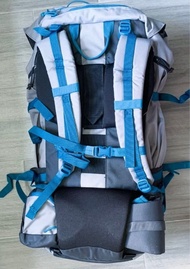 decathlon 50L 露營大背包