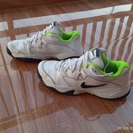 Sepatu tenis bekas Nike Original ORIGINAL BEST QUALITY