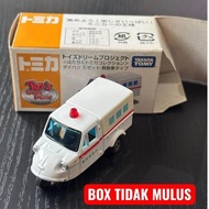 Tomica Bemo Daihatsu Midget Ambulance