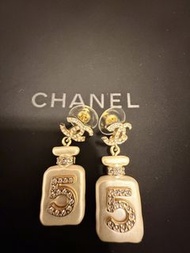 Chanel No. 5 香水瓶耳環