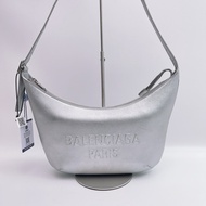 Balenciaga 巴黎世家 银色腋下包底长25