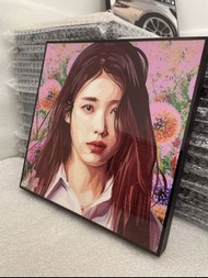 IU 李知恩|國民妹妹 /UAENA - Keetatat Sitthiket Famous Popart - 泰國畫家畫作 - 普普風藝術 - 正版掛畫 - 現貨📦生日禮物🎁 Perfect Gif