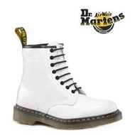 Dr. Martens 全新8孔白色 Boots