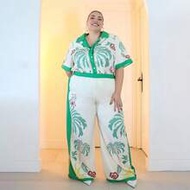 Plus Size Women's Spring&Summer Elegant Palm Tree Print 2PCS With Short Sleeve Loose Shirt + Matchin