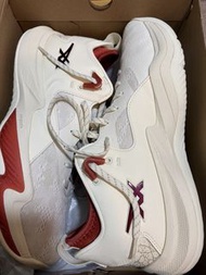 Asics Nova Surge Low 2 男士籃球鞋