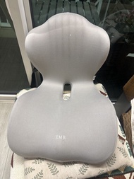ZMR 護腰靠墊