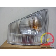 FRONT SIGNAL LAMP ISUZU TRUCK GIGA FRR FVZ 2012 ISUZU TRUCK GIGA FRR FVZ 2012 TURN SIGNAL LAMP