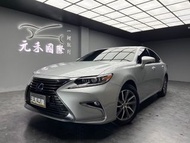 ☺老蕭國際車庫☺ 一鍵就到! 2015/16年式 Lexus ES300h 旗艦版 2.5 油電 騎士銀(191)/實車實價/二手車/認證車/無泡水/無事故/到府賞車/開立發票/元禾/元禾老蕭