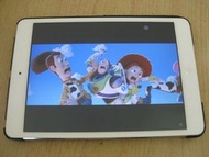 Apple iPad Mini 1 銀色 16GB WiFi(連充電線)