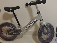 Strider 平衡車