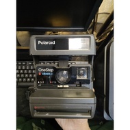 OLD SCHOOL ONESTEP 600PLUS POLAROID CAMERA 1981