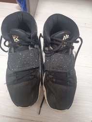 Nike Kyrie 6籃球鞋