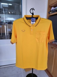 เสื้อโปโลชาย แกรนด์สปอร์ต  12585  เสื้อโปโลหญิง 12785 100% Polyester นุ่ม เบาสบายเมื่อได้สัมผัสกับผิวกาย เสื้อกีฬาเหลือง เสื้อคอปกสีเหลือง
