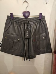 意大利仿皮短褲