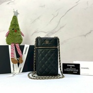 CHANEL 荔枝牛鏈帶手機包