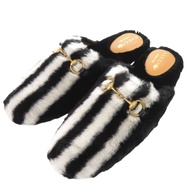 近全新 Gucci 和 Adidas 馬銜扣毛絨拖鞋/平底鞋 722442，黑色毛絨，1486 [二手] GUCCI