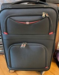 超級優惠《只限一個》  布料 黑色 black 22” 行李箱行李喼旅行箱旅行 360 wheels luggage baggage suitcase   原價 $459   特價 $250 only