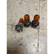 myvi 2015yr-2020yr signal lamp bulb with socket