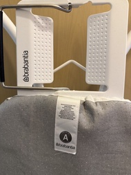 Brabantia 熨衣板（高95cm)