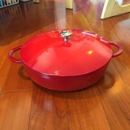 95% New Staub 28cm 蜂巢鍋 (有盒）