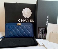 Chanel*限量淺金扣寶藍色*Boy荔枝皮長夾（🙋全配高價款、大容量，共7大鈔票夾層、12卡夾；贈金色斜背鍊！）