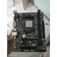 Gigabyte Fm2 a8 7650k mainboard package
