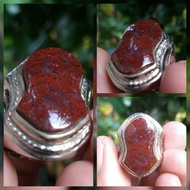 MERAH Red moss agate clog ring / moss agate clog ring