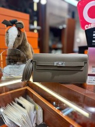 ✨門市現貨 無需預約✨ 💕歡迎截圖查詢💕 kelly to go etoupe phw 大象灰銀扣