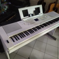 Keyboard YAMAHA DGX 660 Grand Portable Piano YAMAHA 6 oktaf dgx650