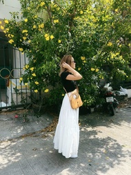 Strollinggarment Fiona skirt กระโปรงยาวเอวยางยืด