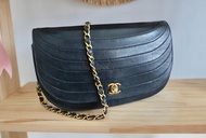 稀有 - Chanel香奈兒中古古董黑色皮革半月斜揹包 / 肩揹包