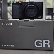 Ricoh GR3 GRiii not GR4 快門6xx
