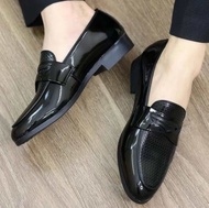 Giày da nam bóng dập vân nhũgiày dự tiệc nam da bóng đai cánh én đế cao su khâu may chắc chắn đủ siz