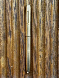 Parker “51” aerometric; Signet; made in US; fine nib;