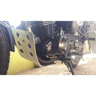 kawasaki W175 Custom Skidplate - Engine guard - mud guard