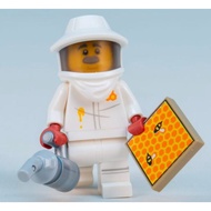 LEGO 71029 Collectible Minifigures CMF Series 21 - #7 Bee Keeper (Sealed in Pack)