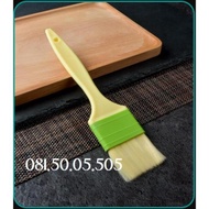 Spice oil brush with plastic handle, soft and durable bristles for use T117H