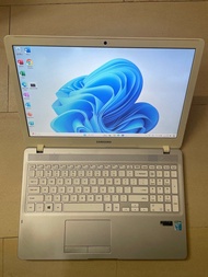 Samsung三星 i7 -5代 8gb ram手提電腦/筆記本電腦/Laptops/Notebooks/文書機/Laptop/Notebook/100% working