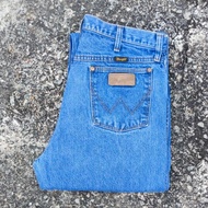 W1/35 Used Jeans Wrangler 13MWZ Production CostaRica Actual Waist 35 "Full Body Length 44.5" Leg 8 "