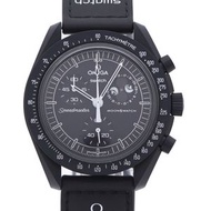 近全新歐米茄 x Swatch 史努比登月任務系列超霸石英腕錶，黑色錶盤，1303 [二手]OMEGA