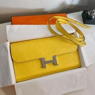 Hermes Constance to go