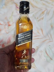 清屋大平賣 - SCOTLAND WHISKY JOHNNIE WALKER BLACK LABEL BLENDED SCOTCH WHISKY MINIATURE BOTTLE 200ML 著名蘇格