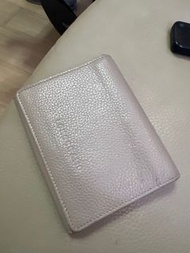 Longchamp 大象灰荔枝皮銀包