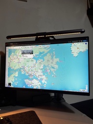 Dell 2K Monitor with Brateck 螢幕支架及螢幕燈
