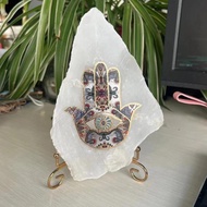 Selenite ธรรมชาติกับ Hamsaมือของ Fatimaคริสตัลธรรมชาติตกแต่งบ้าน