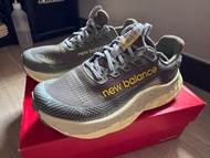 New Balance Fresh Foam More Trail v3 越野跑鞋