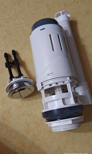 全新 wdi 缸芯 馬桶排水閥 大細水缸芯 全新 福馬fluidmaster  馬桶尾喉 座廁排水 ZB38203FM