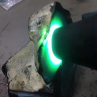 Bongkahan Asli batu Bacan Doko Super Super Kristal.